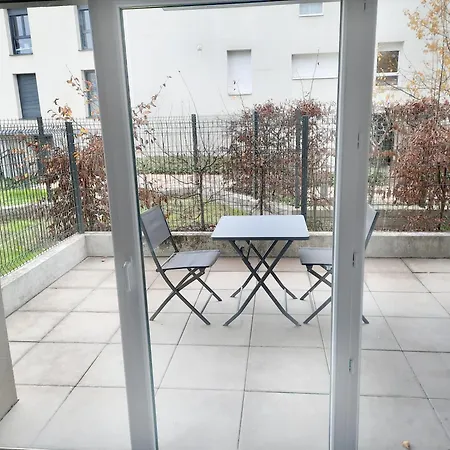 Le 18 - 2 Personnes, Avec Terrasse Apartment