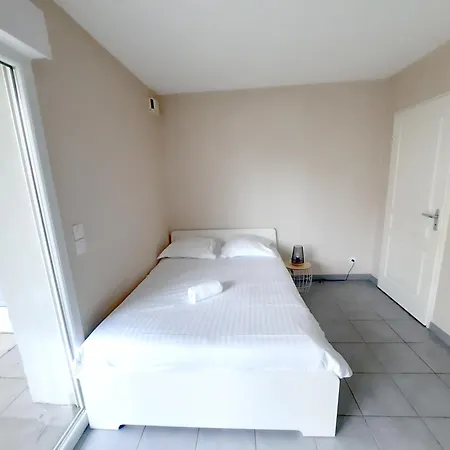 Le 18 - 2 Personnes, Avec Terrasse Apartment *