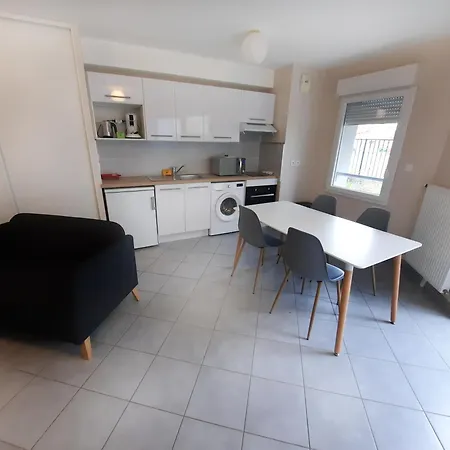 Le 18 - 2 Personnes, Avec Terrasse Apartment