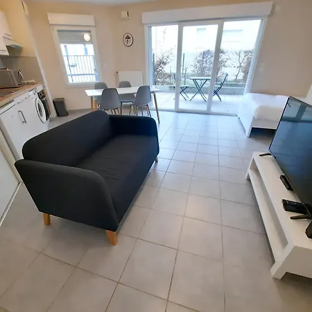 Apartment Le 18 - 2 Personnes, Avec Terrasse Dijon