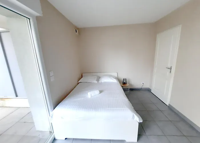 Le 18 - 2 Personnes, Avec Terrasse Apartment *